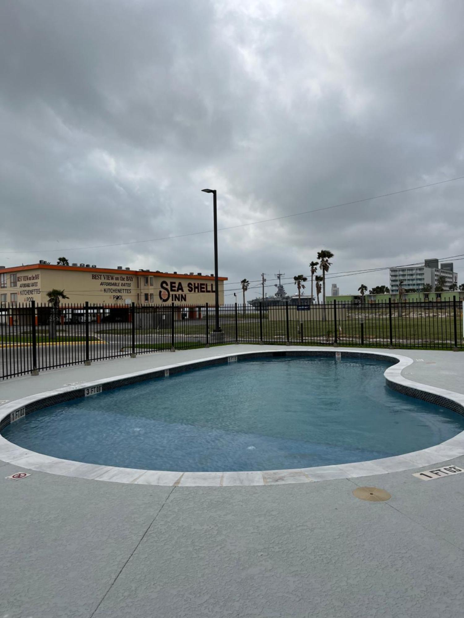 Hotel Deville Corpus Christi Exterior photo